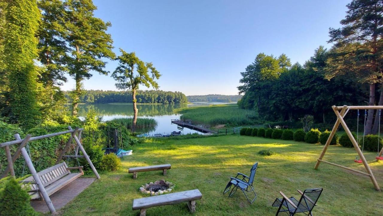 Dom Nad Jeziorem - House By The - Bory Tucholskie Holiday home
